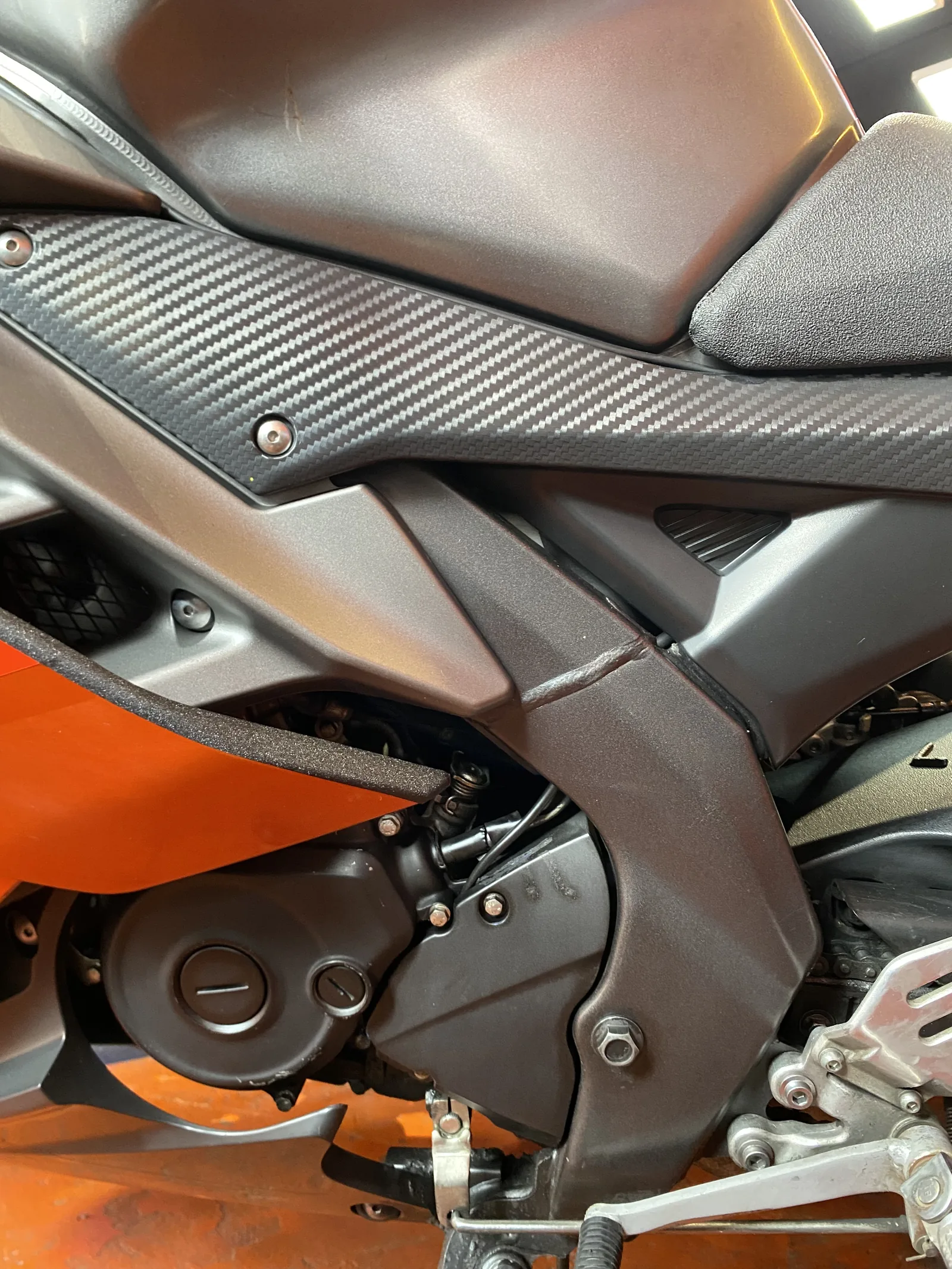 YAMAHA R15 foto 8
