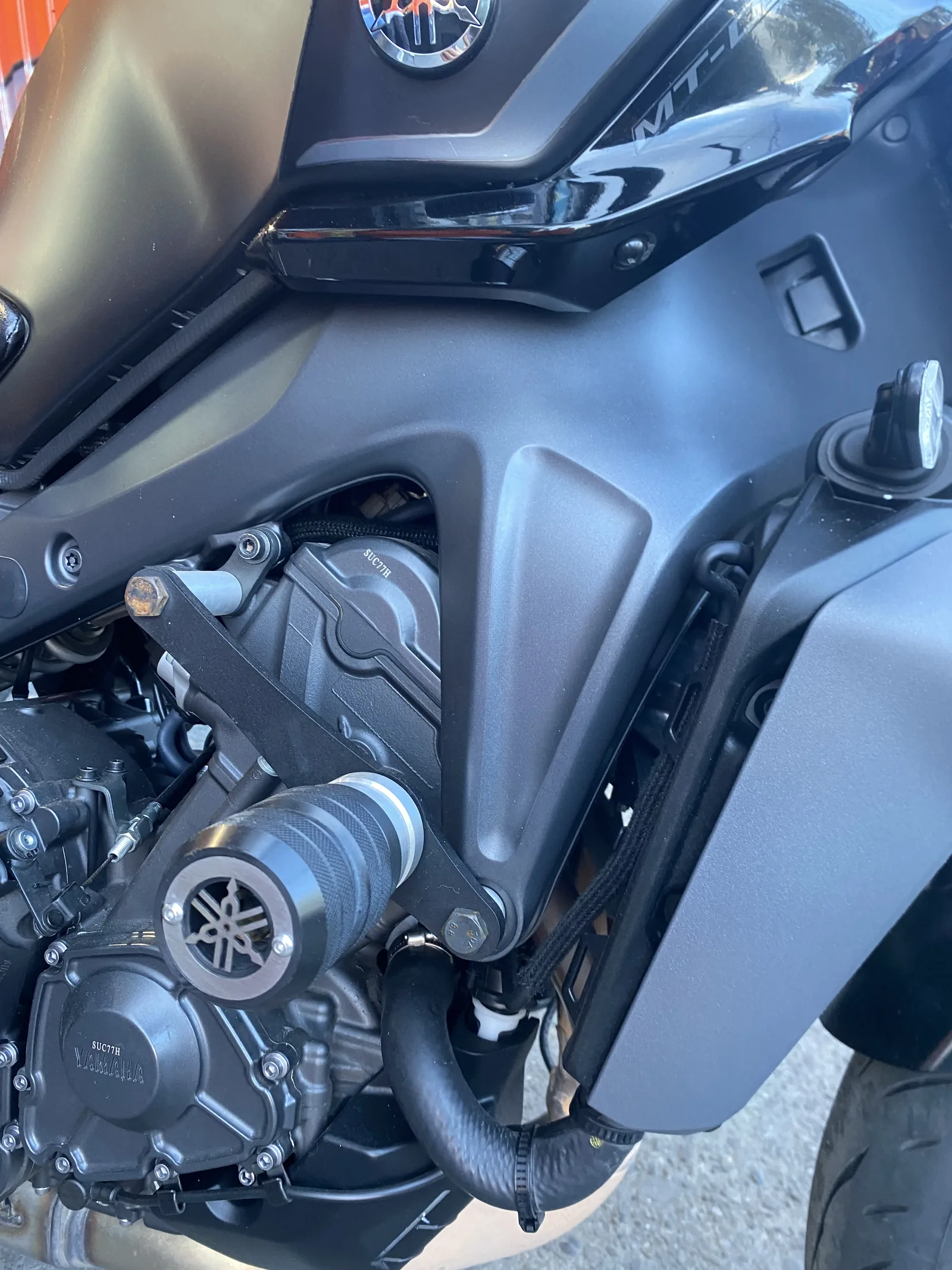 YAMAHA MT 09 foto 4