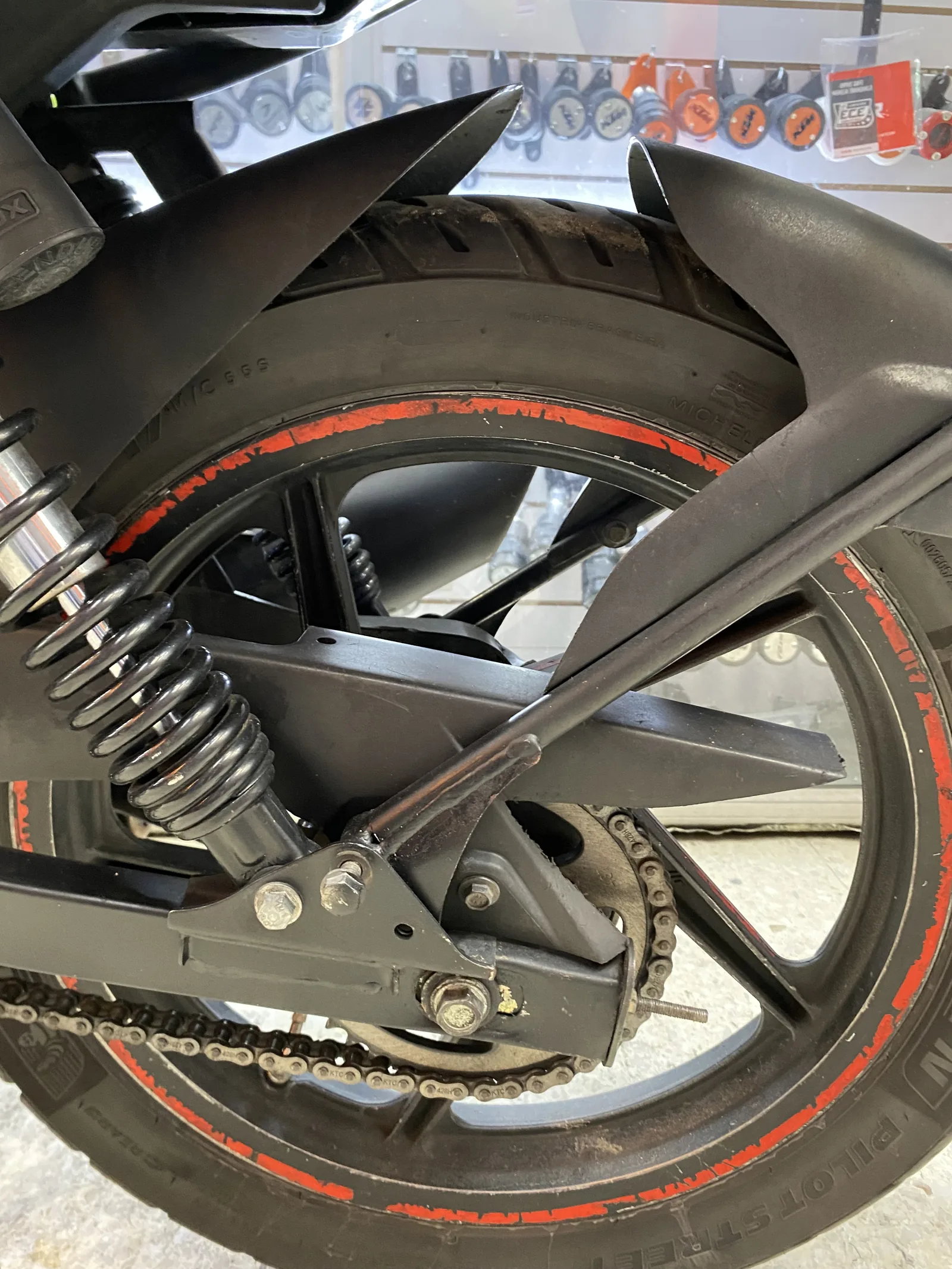 BAJAJ PULSAR foto 3