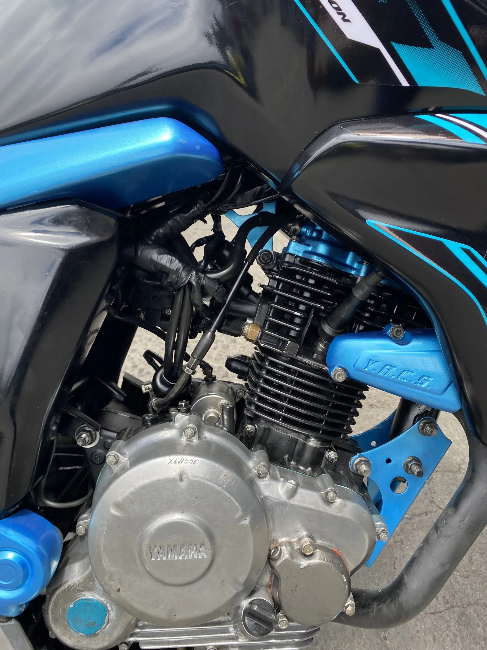 YAMAHA FZ S foto 3