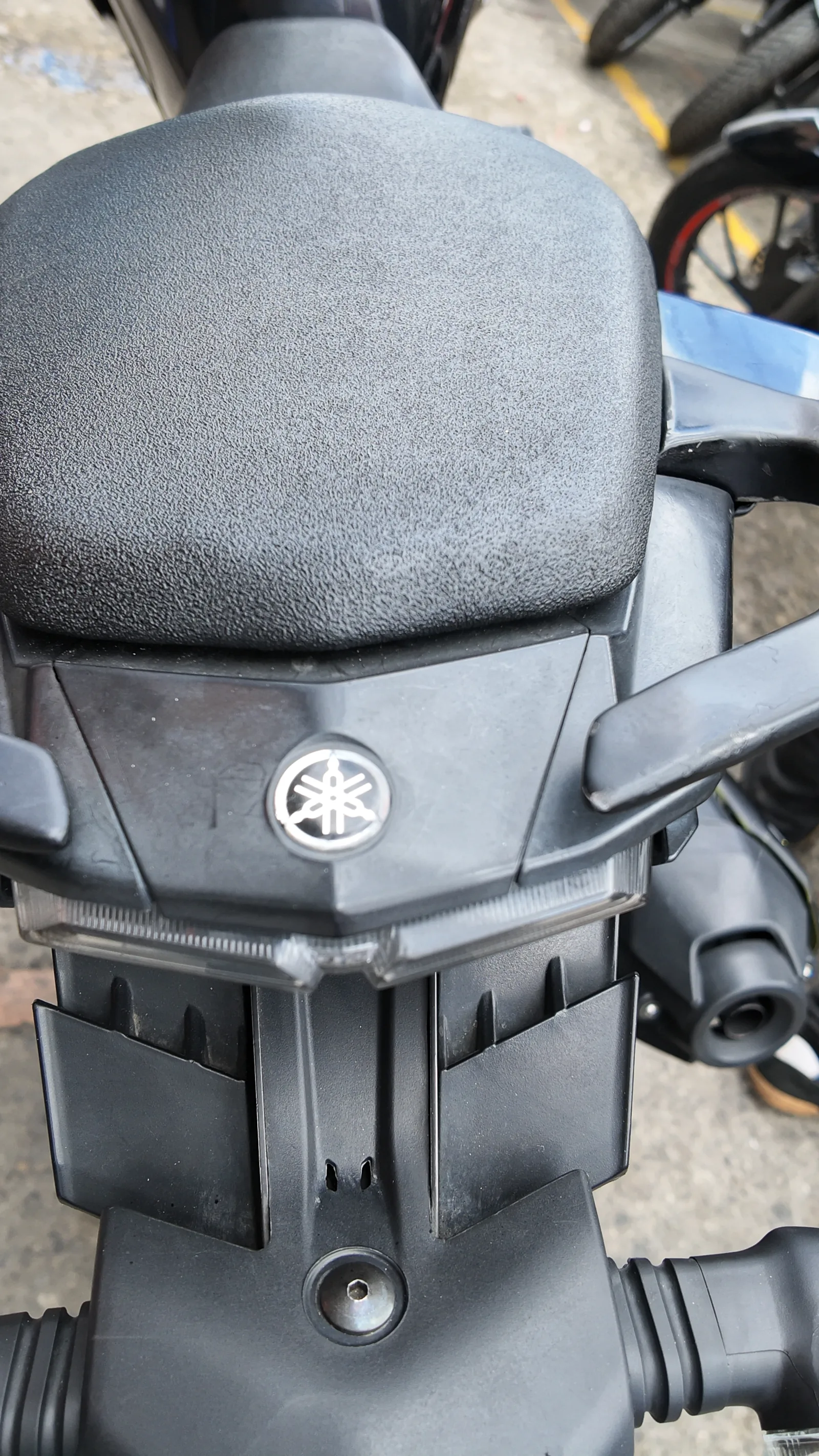 YAMAHA FZN250 foto 5