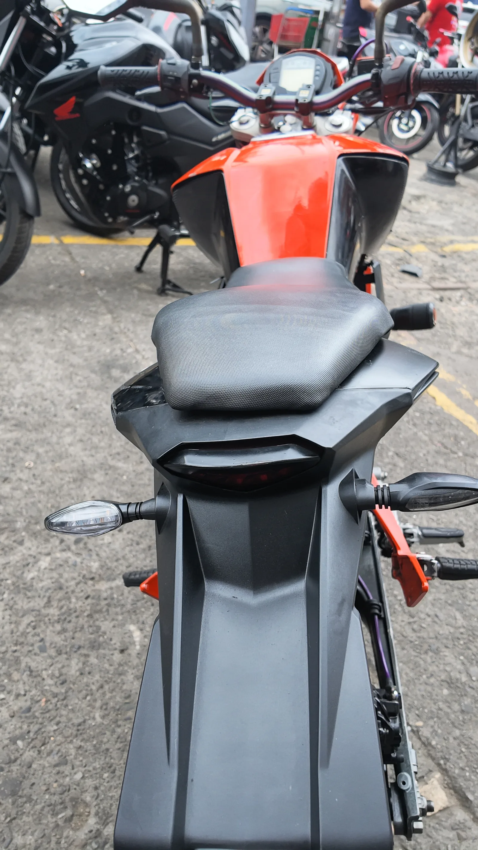 KTM DUKE foto 6