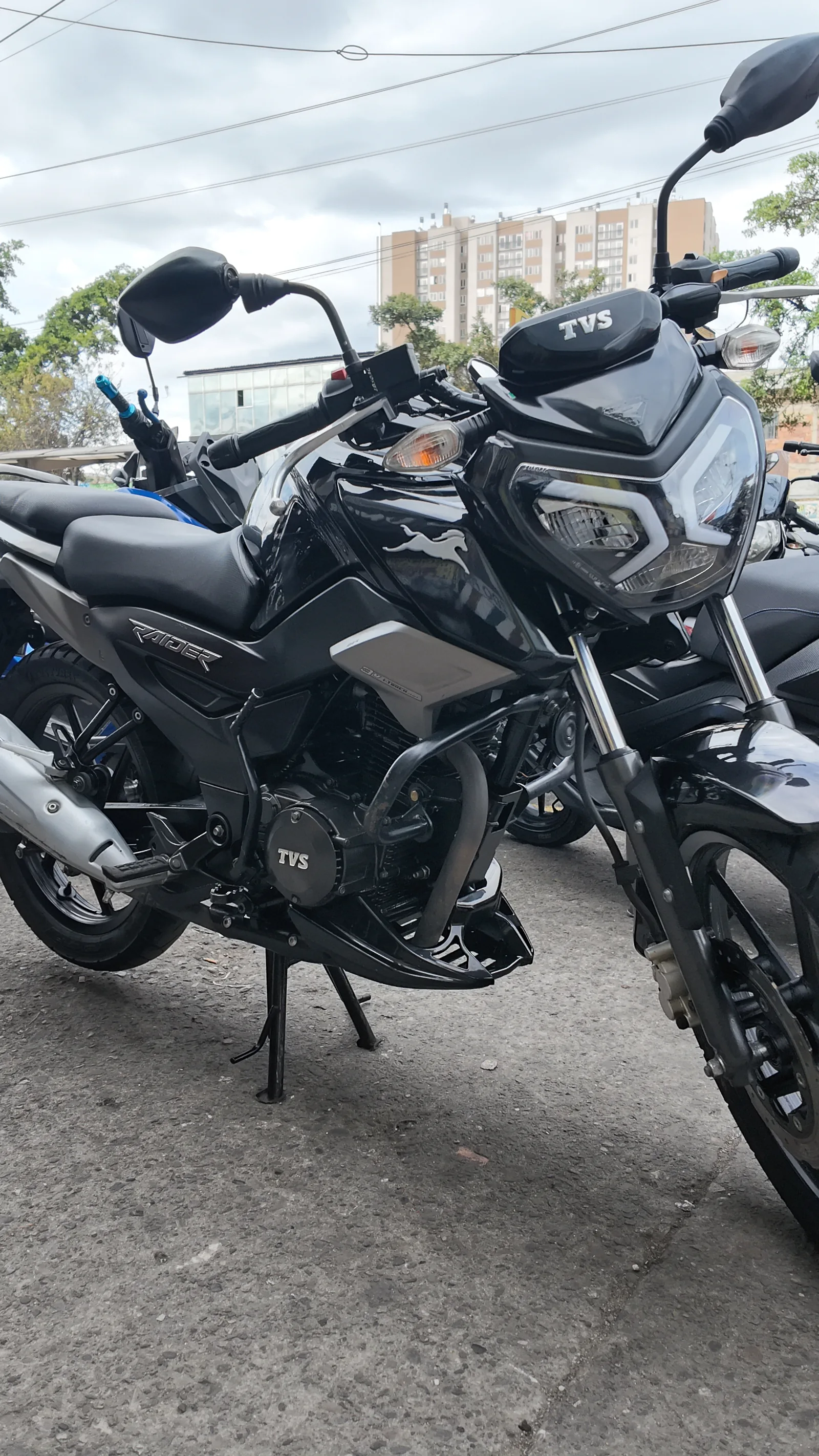 TVS RAider foto 1