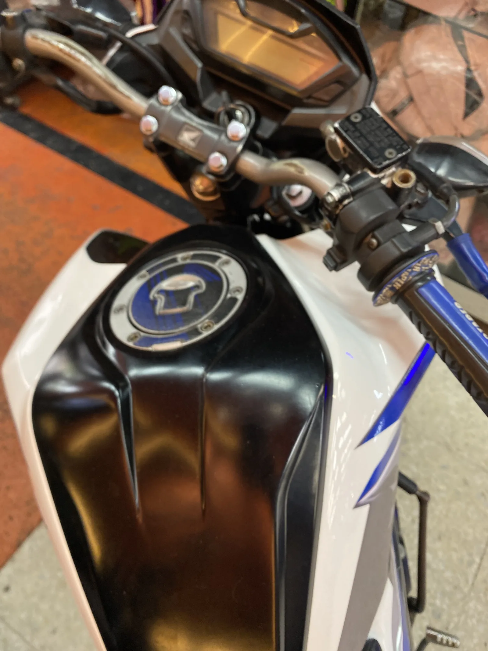 HONDA CB foto 7