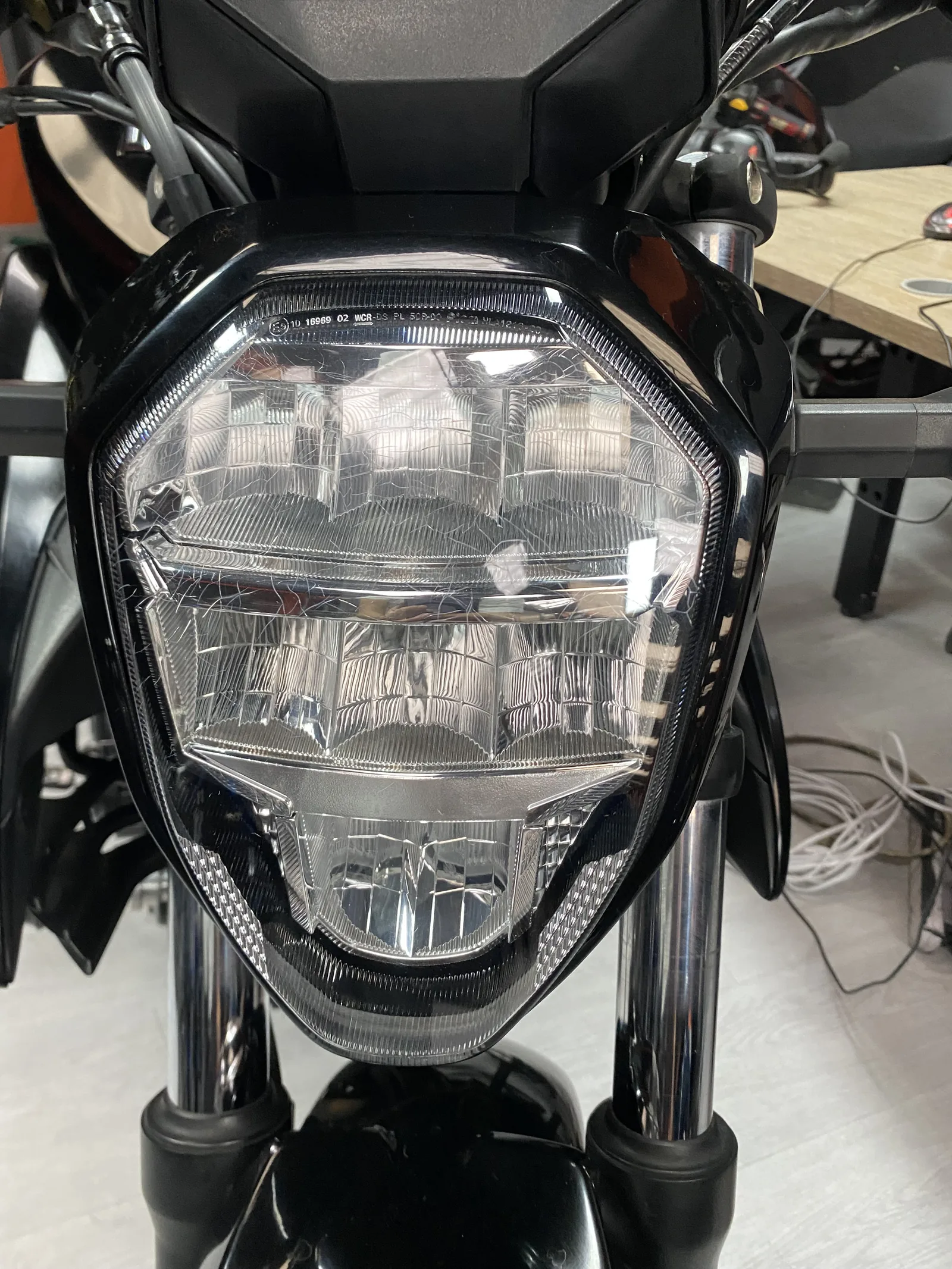 SUZUKI GIXXER FI foto 7