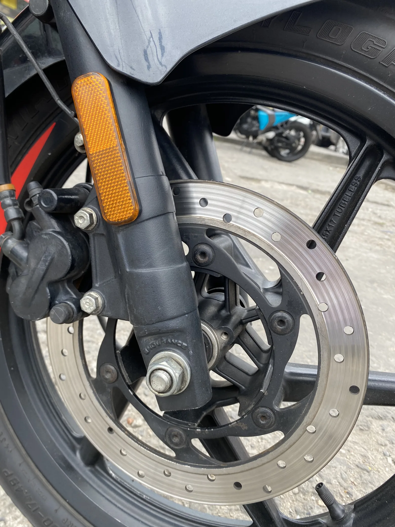 BAJAJ PULSAR foto 3