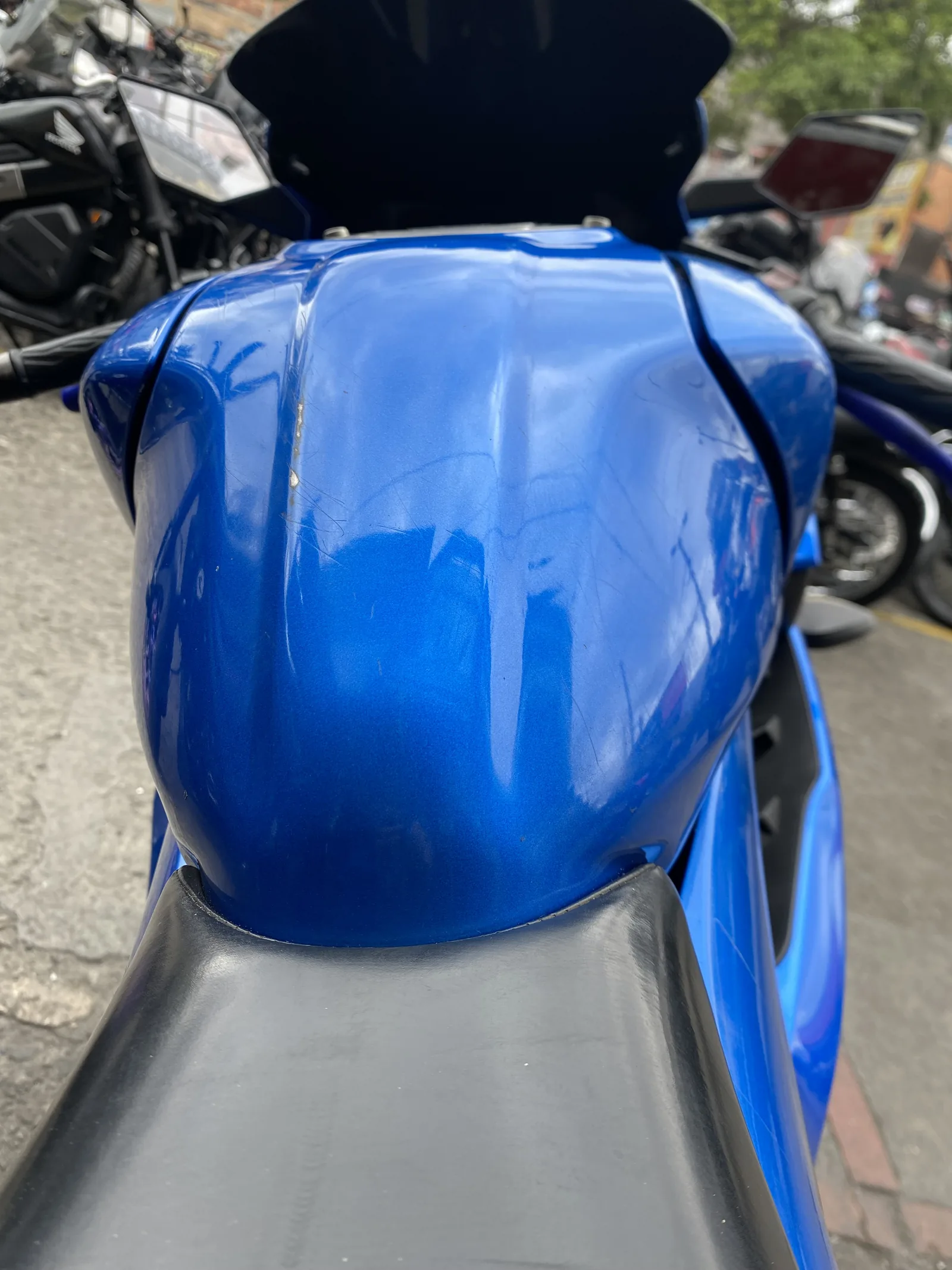 SUZUKI GSX R foto 3