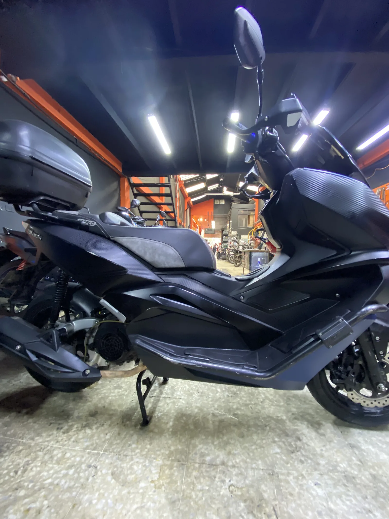 VICTORY BLACK foto 1