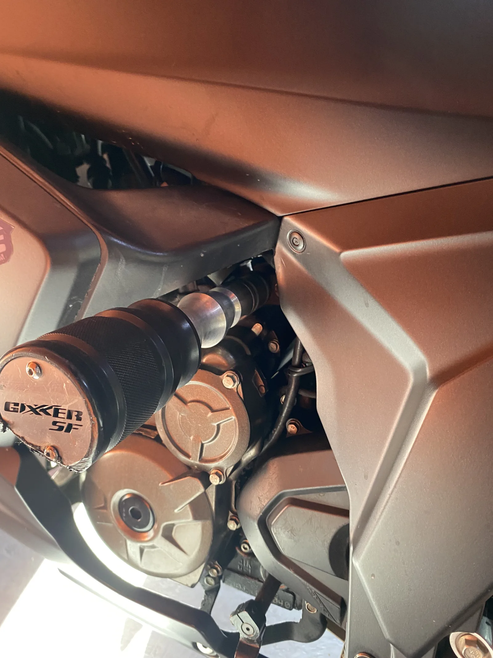 SUZUKI GIXXER SF foto 9
