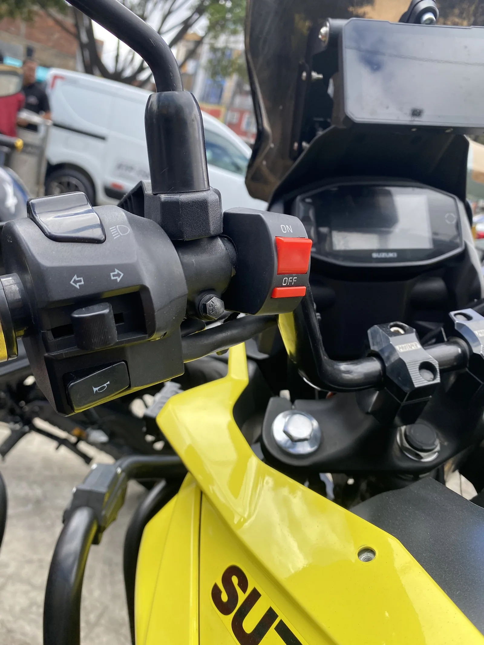 SUZUKI V STROM SX foto 3