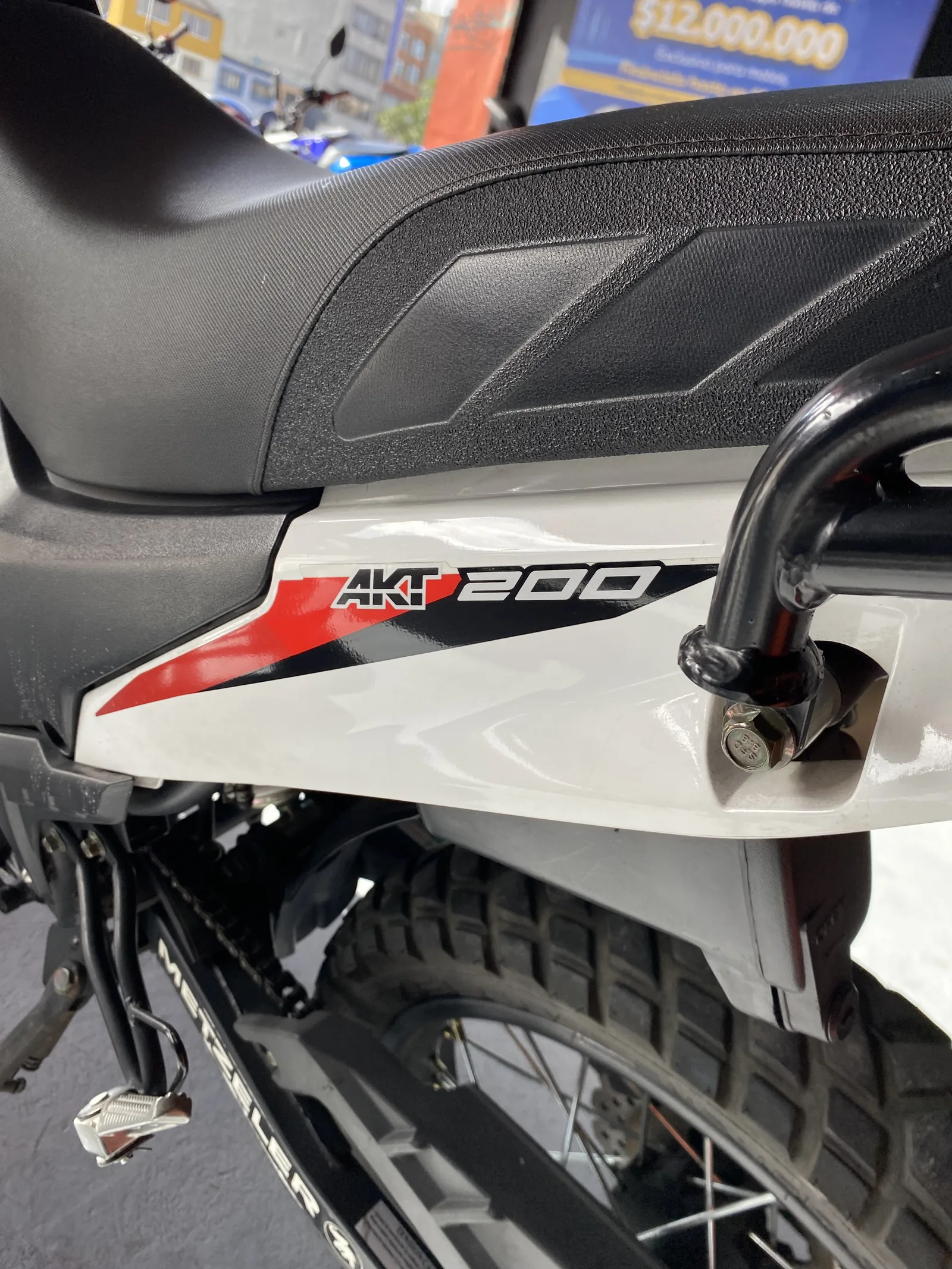 AKT TT DUAL SPORT foto 6