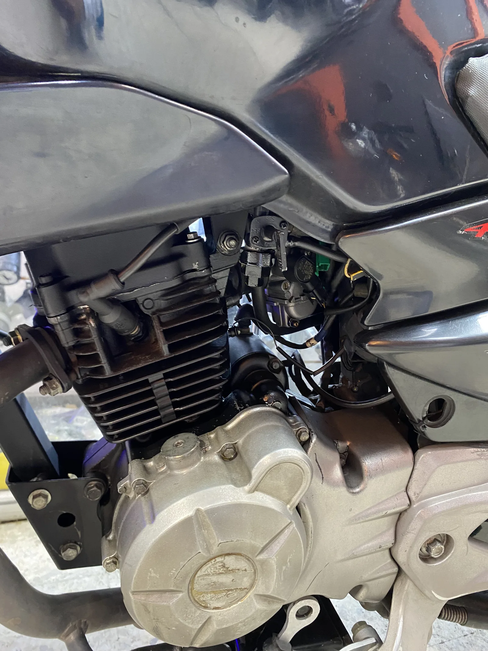 BAJAJ PULSAR foto 1