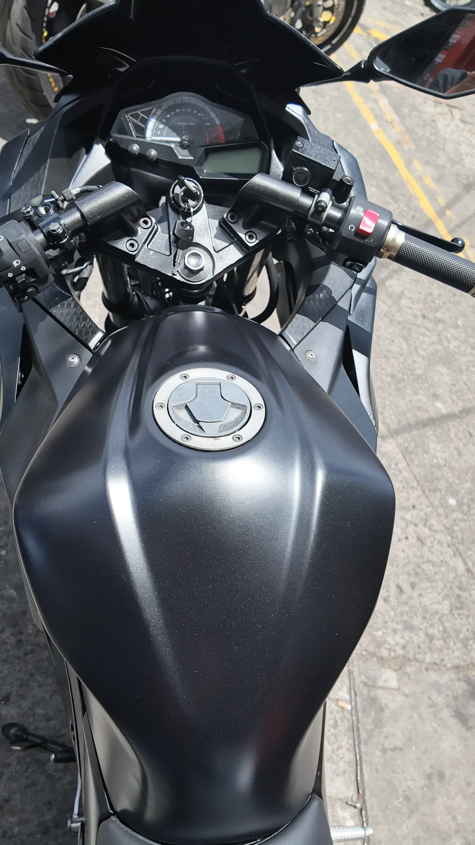 KAWASAKI NINJA foto 3