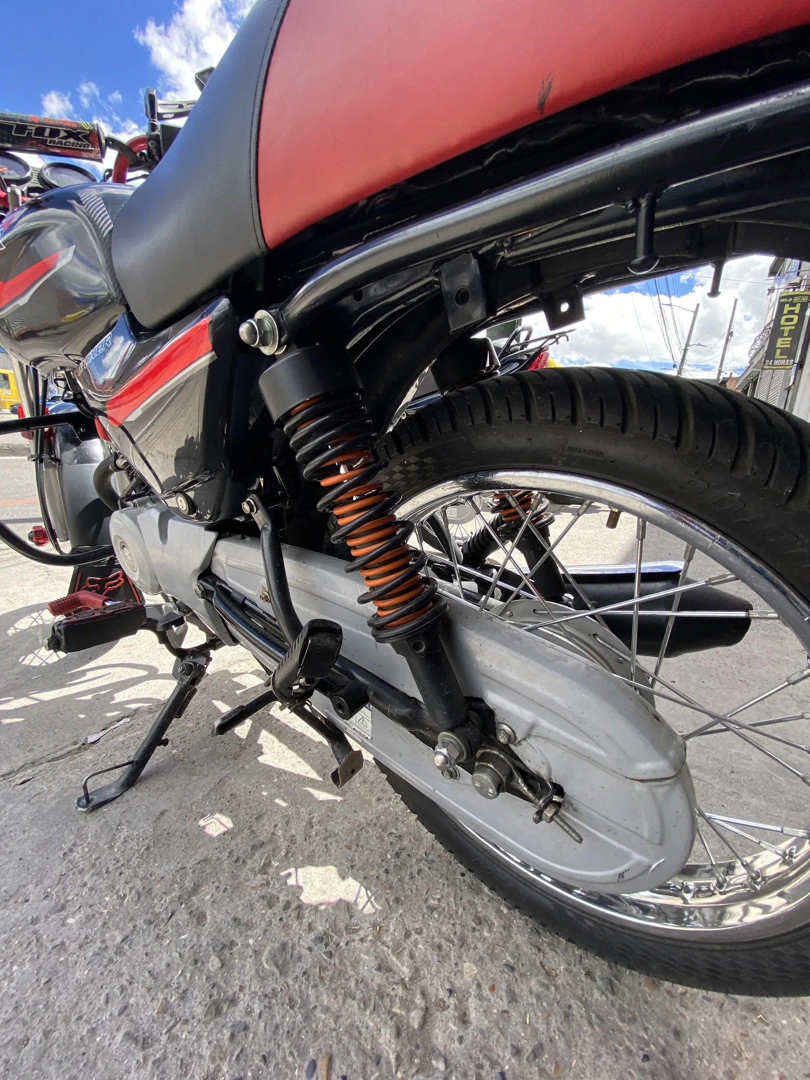 BAJAJ BOXER foto 3