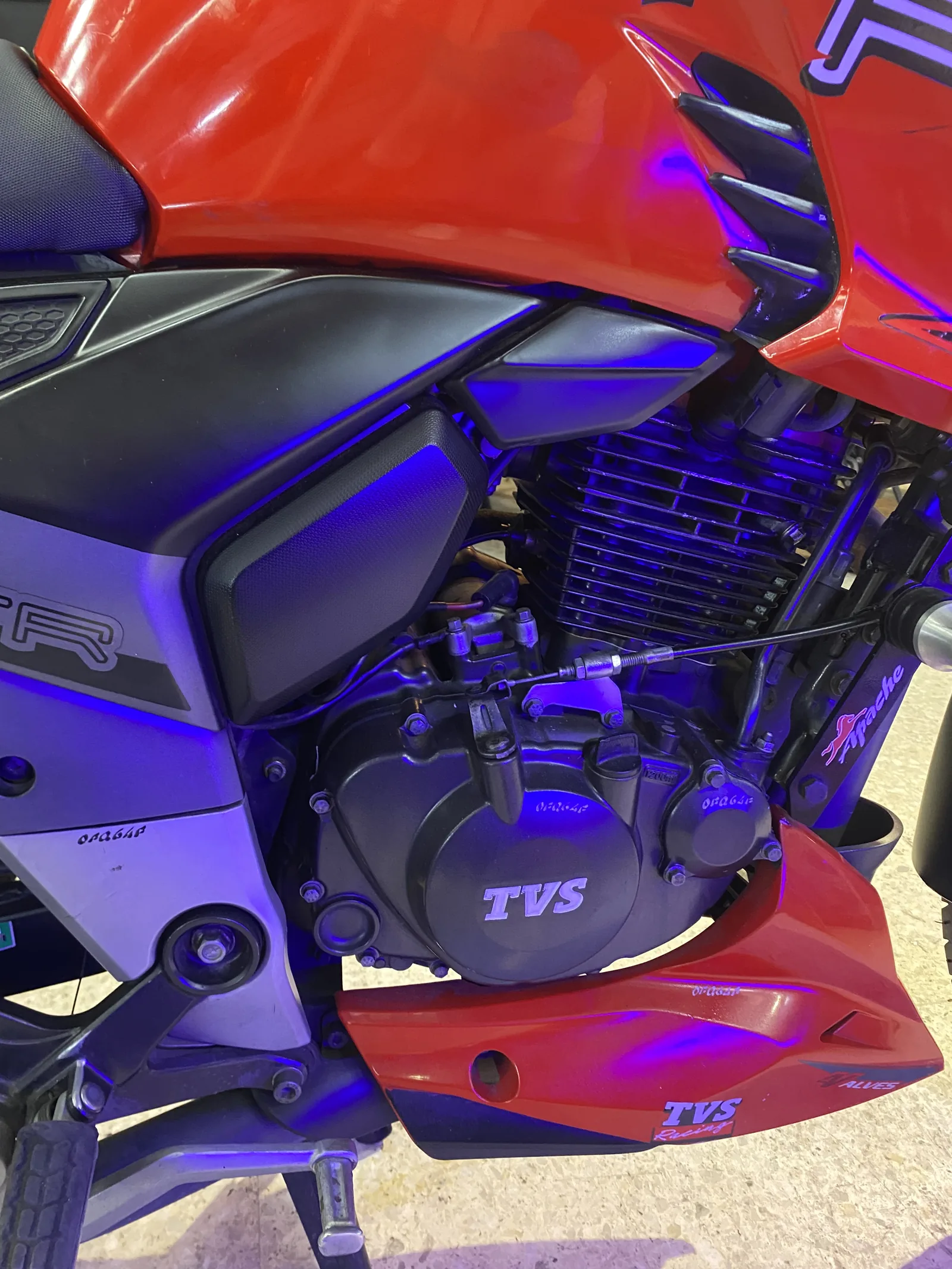 TVS APACHE RTR foto 8
