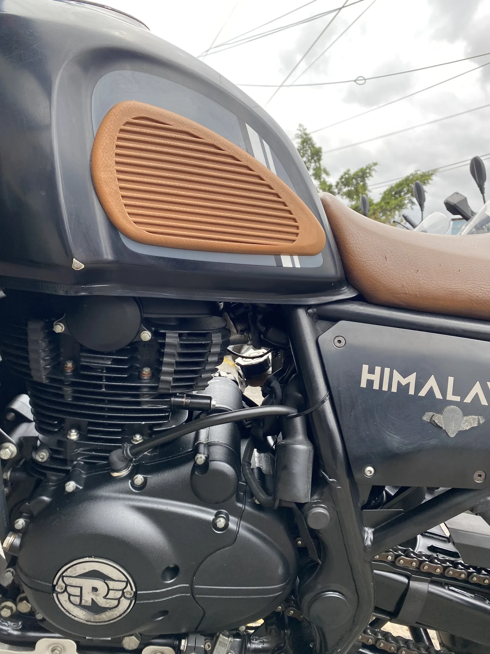ROYAL ENFIELD HIMALAYAN foto 3