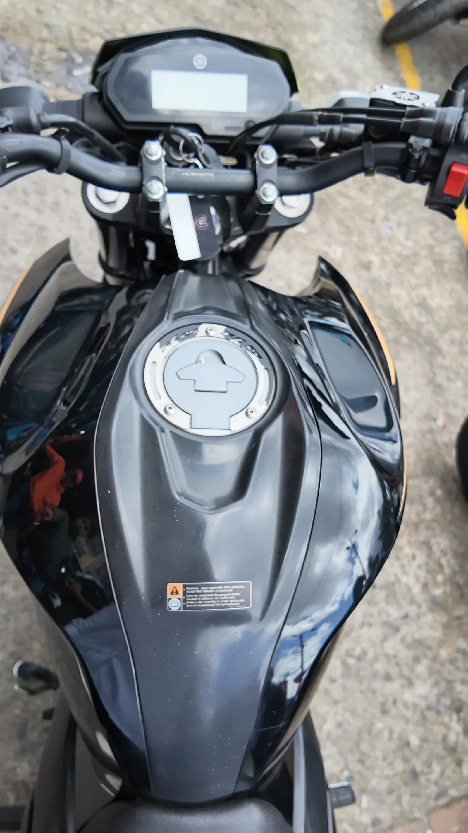 YAMAHA FZN250 foto 6