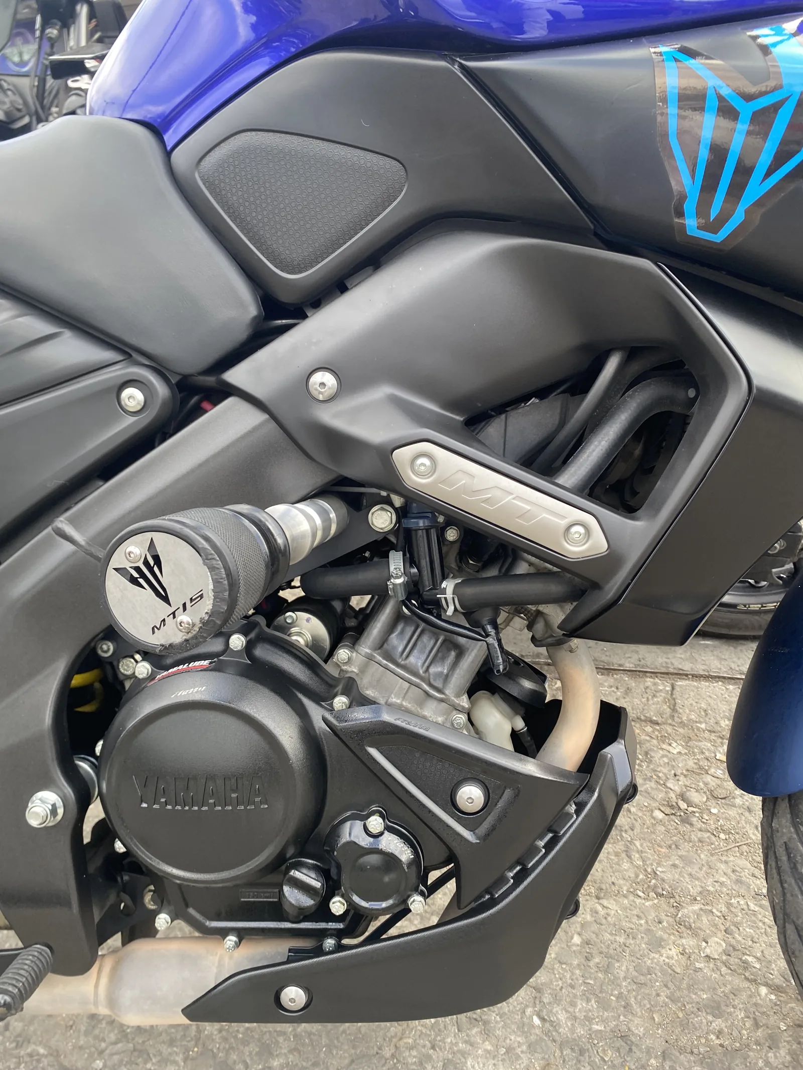 YAMAHA MT 15 foto 5