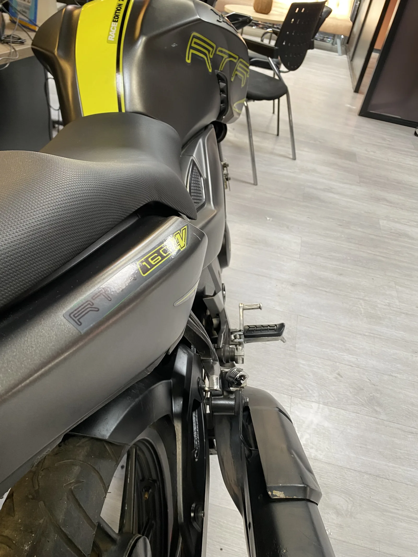 TVS APACHE foto 6