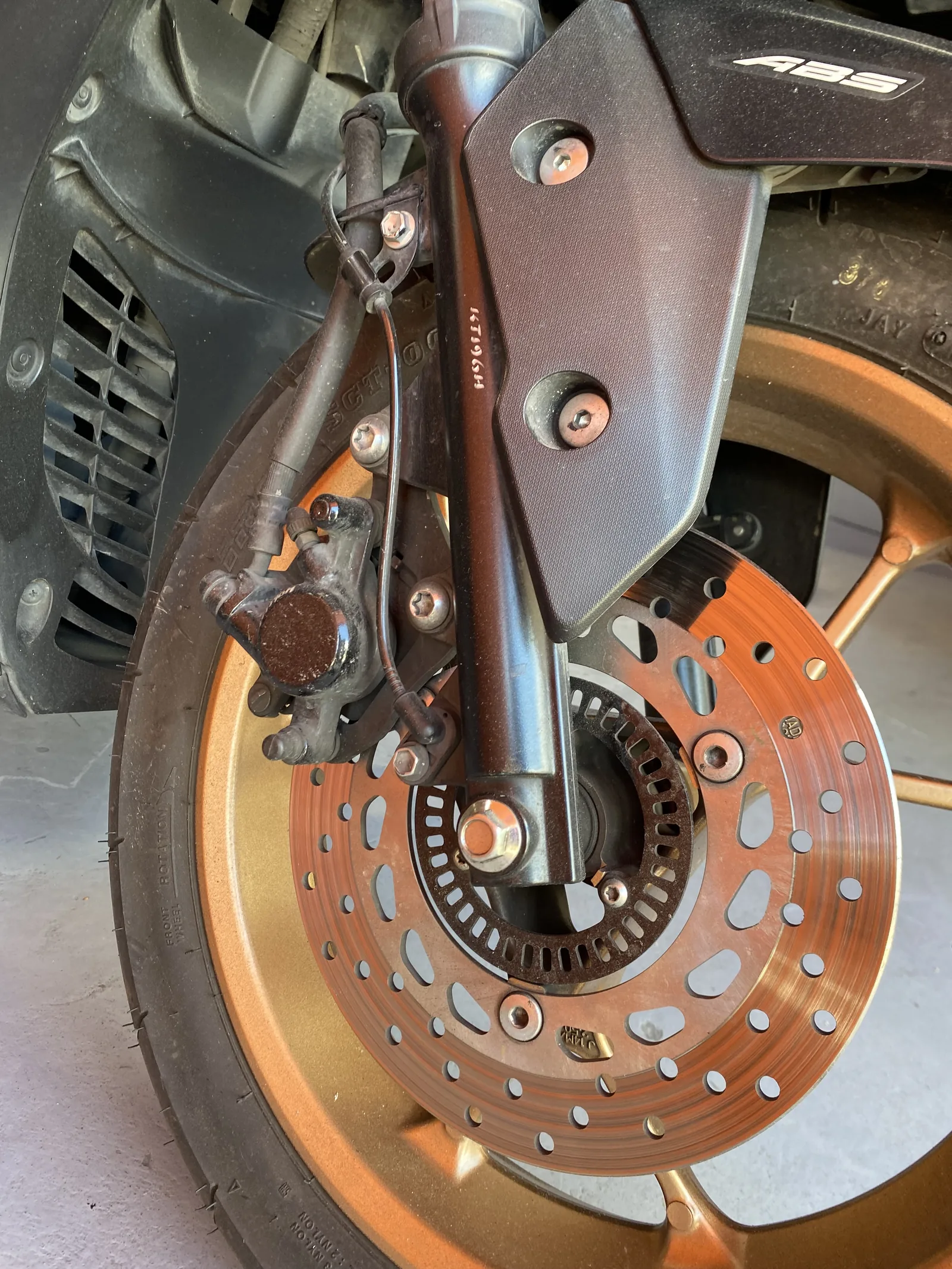 YAMAHA AEROX S foto 4