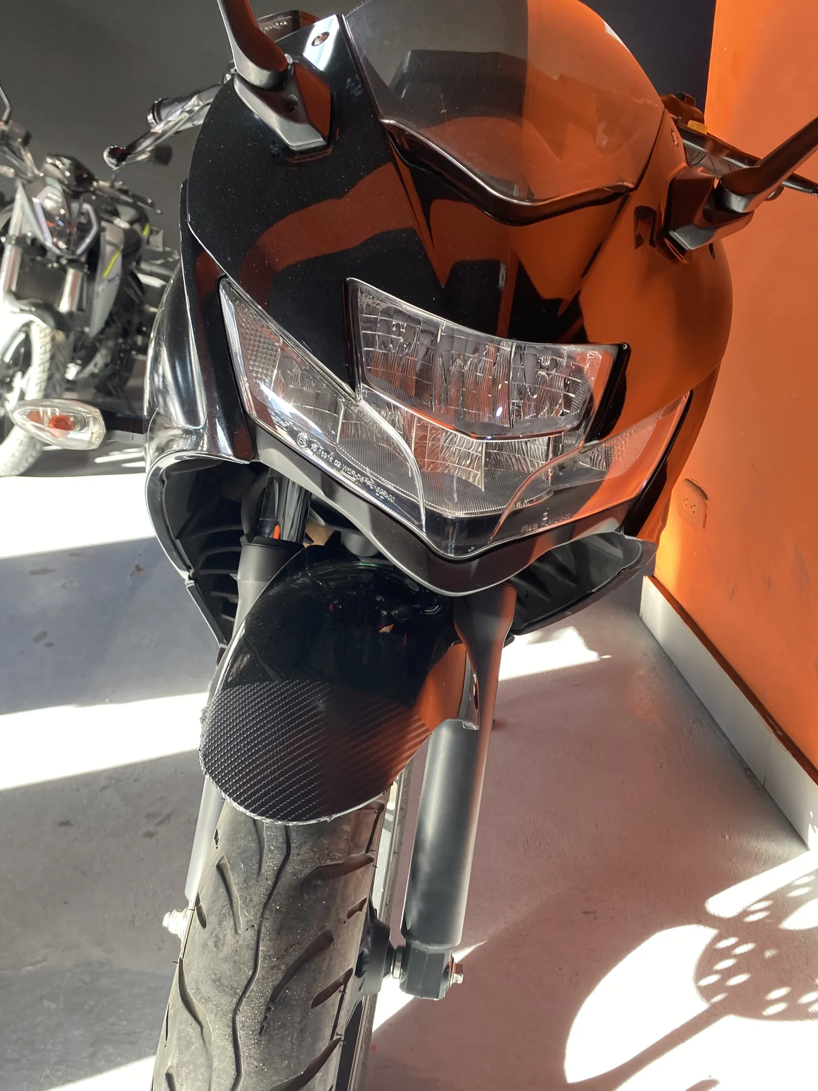 SUZUKI GIXXER SF foto 8