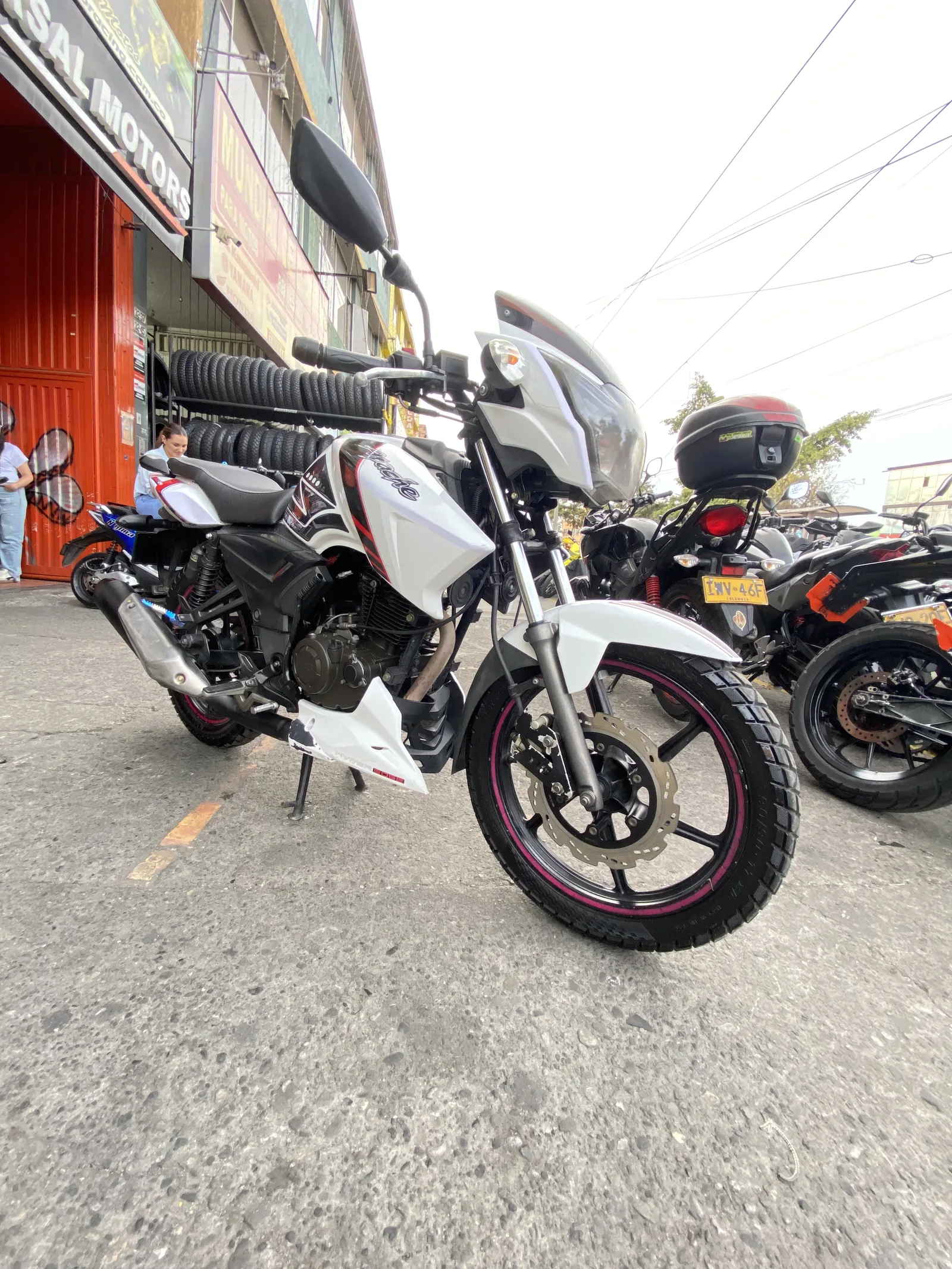 TVS APACHE 160 2V